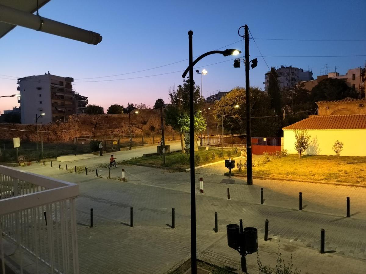 Spacetwo "Downtown Chill" By #Gimispace Lux Apt Salonicco Esterno foto